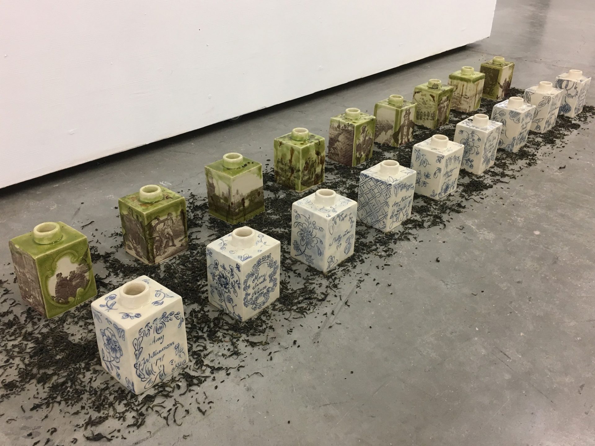 Ancestry/War Caddies - Title : Ancestry/War Caddies